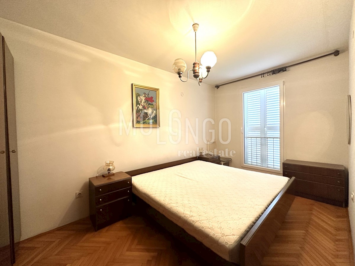 Senj, 61,65m2