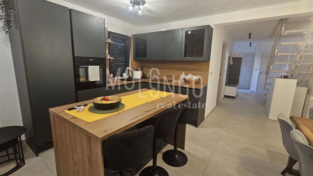 Stanovanje/apartma Bulevard, Rijeka, 112,40m2