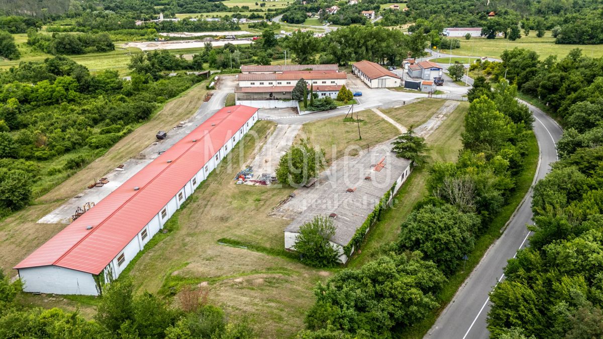 Zemljišče Buzet, 21.000m2