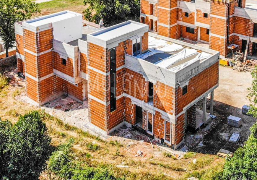 ISTRA, MEDULIN – Dvojna hiša z razgledom na morje!