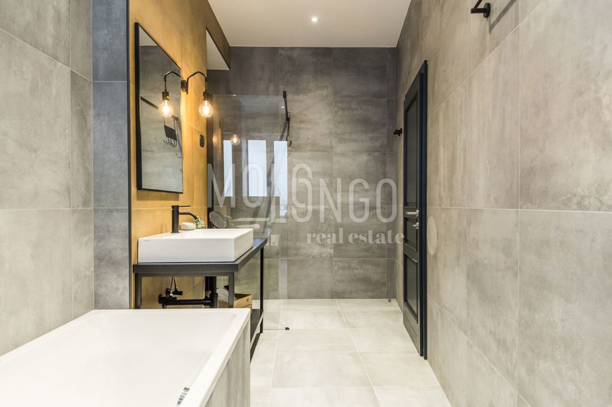 Stanovanje/apartma Centar, Rijeka, 150,68m2