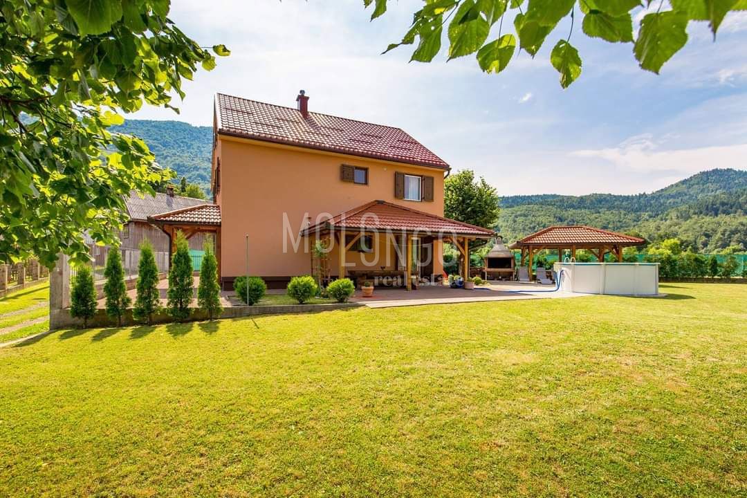 Hiša Jasenak, Ogulin, 1.500m2