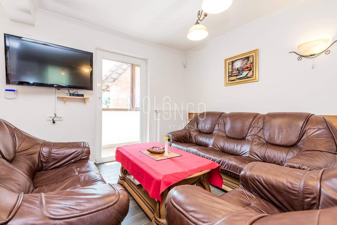 Hiša Jasenak, Ogulin, 1.500m2