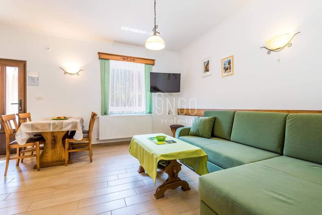 Hiša Jasenak, Ogulin, 1.500m2