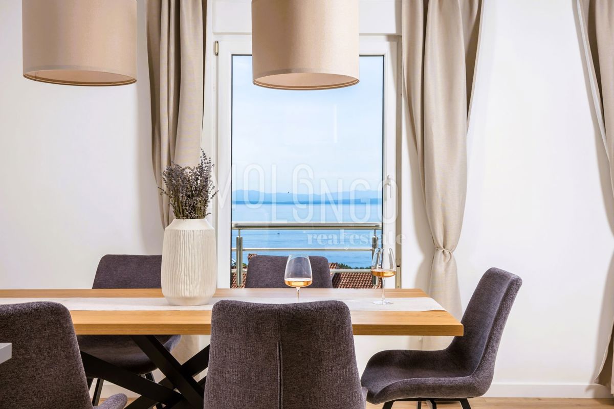 Stanovanje/apartma Ičići, Opatija - Okolica, 121,70m2