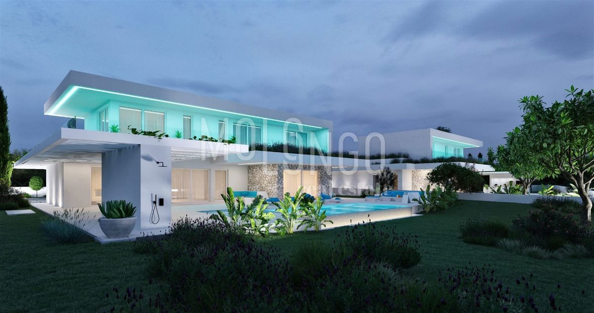 ISTRA, POREČ - Vila na rubu građevinske zone – suvremeni luksuz u tišini maslinika