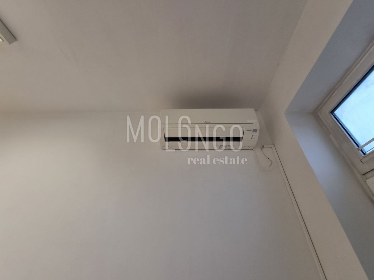 Poslovni prostor Srdoči, Rijeka, 20m2