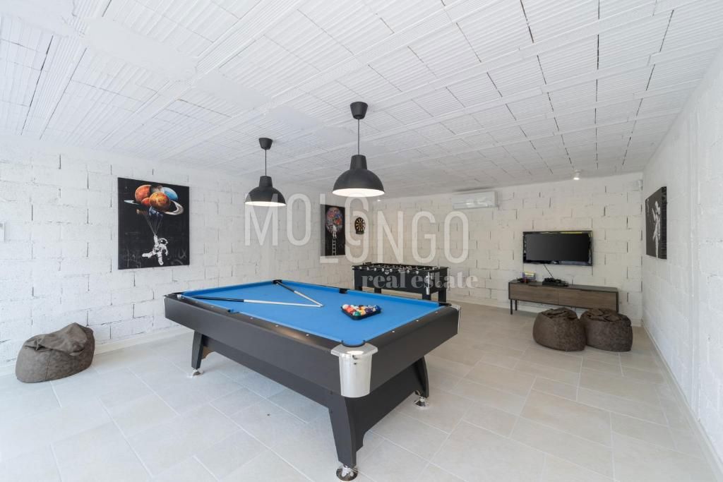 Hiša Vižinada, 253m2