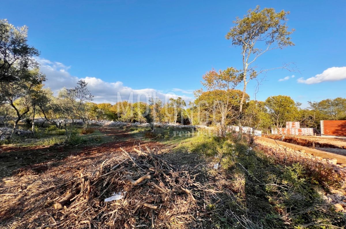 Zemljišče Vrbnik, 484m2