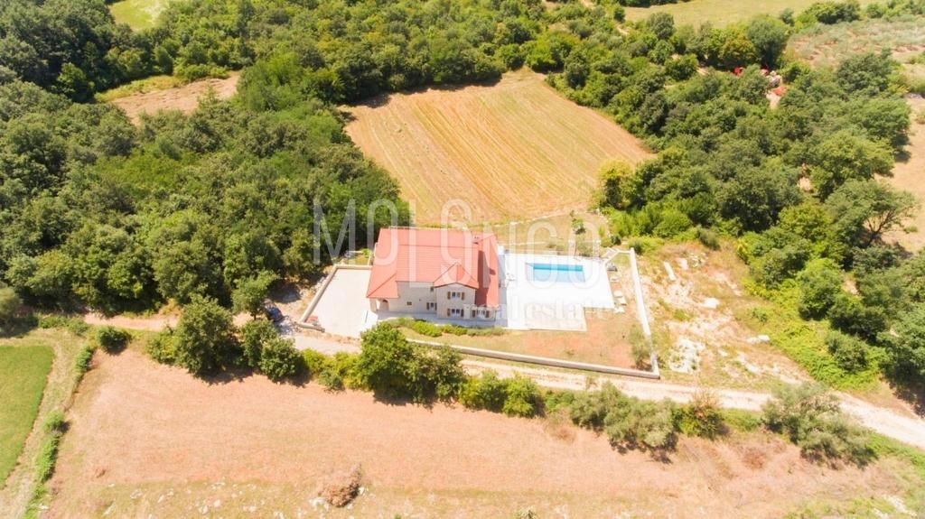 Hiša Kanfanar, 350m2