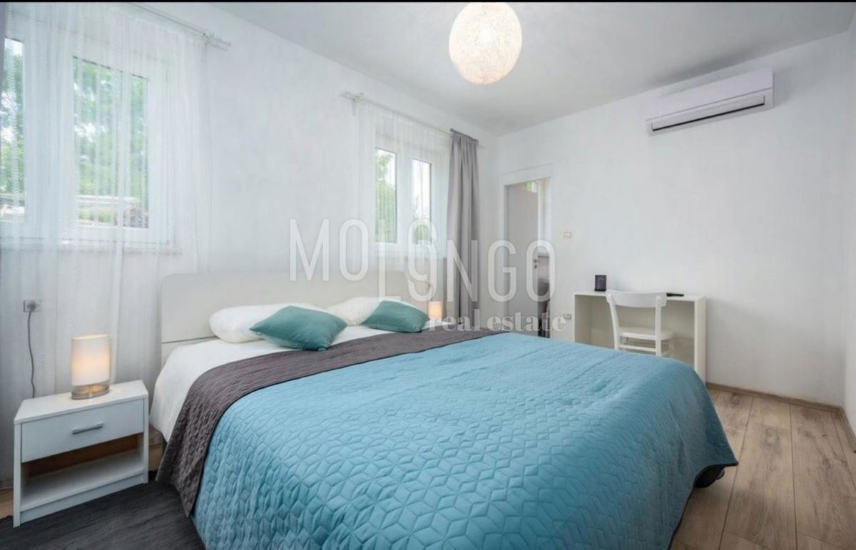 ISTRIA, SV. PETAR U ŠUMI — Vila z bazenom v naravi