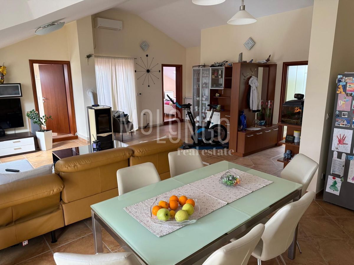 Stanovanje/apartma Cres, 132m2