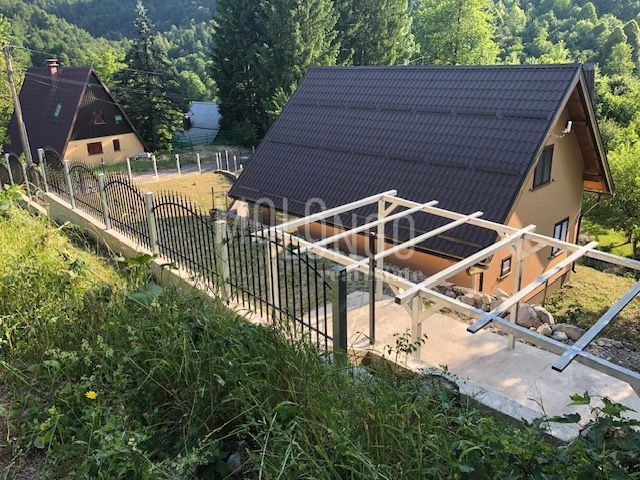 Hiša Gerovski Kraj, Čabar, 88,27m2