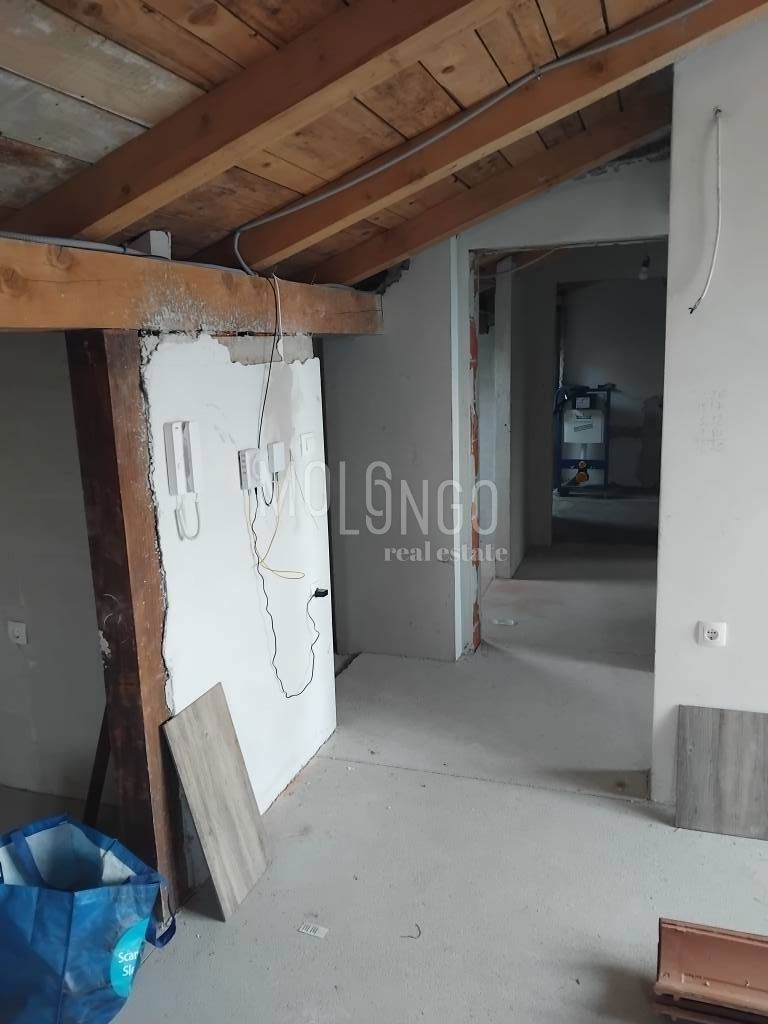 Hiša Kostrena Sveta Lucija, Kostrena, 218m2