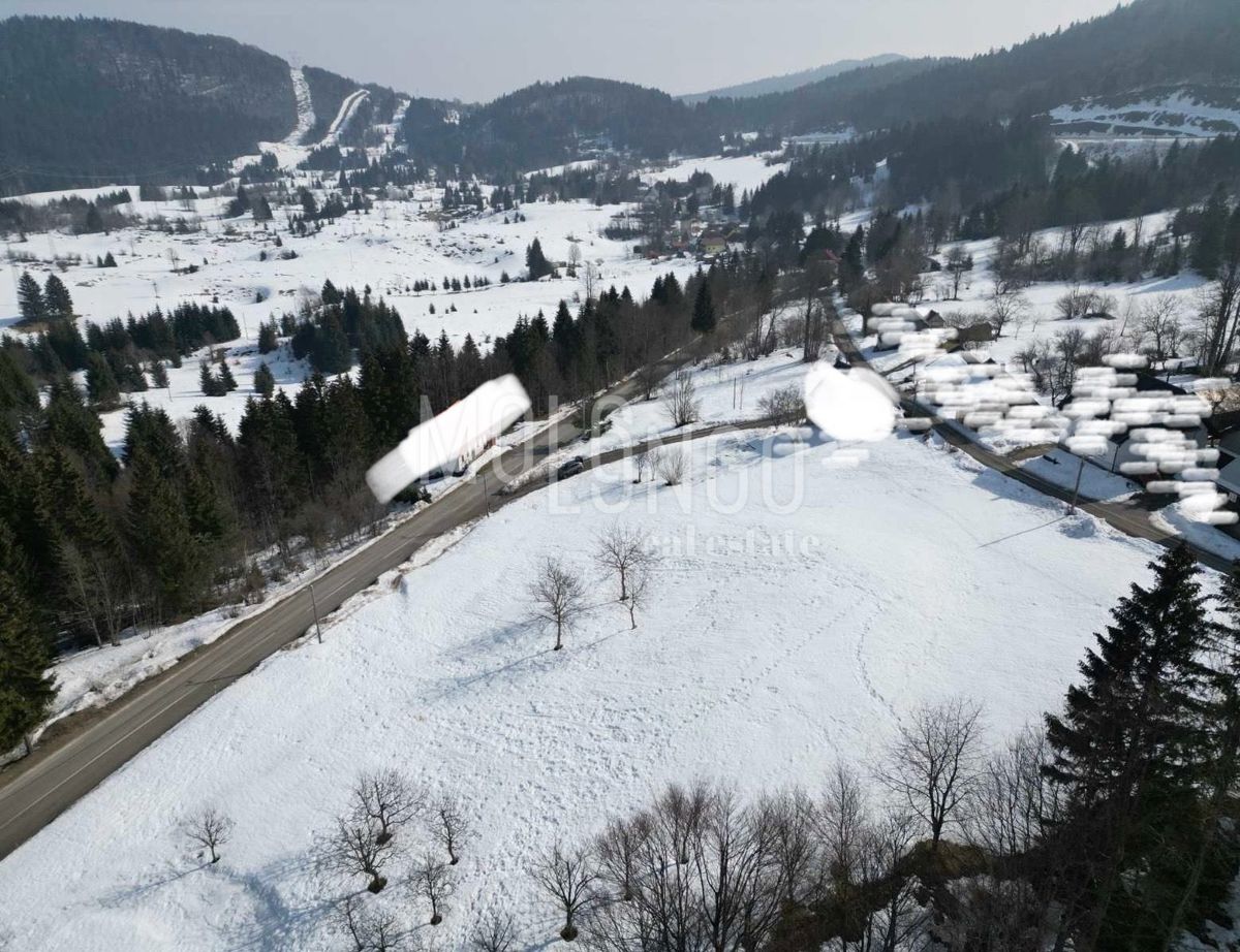 Zemljišče Stara Sušica, Ravna Gora, 800m2