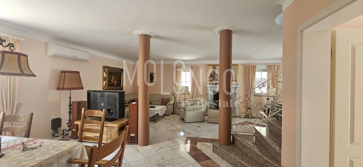 Hiša Pješčana Uvala, Medulin, 380m2