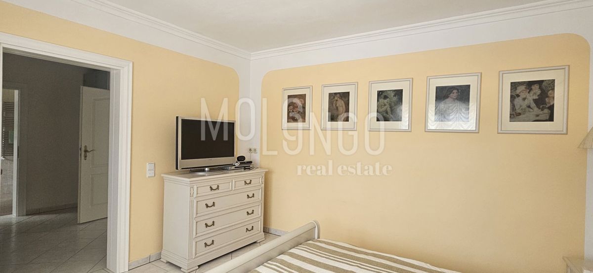 Hiša Pješčana Uvala, Medulin, 380m2