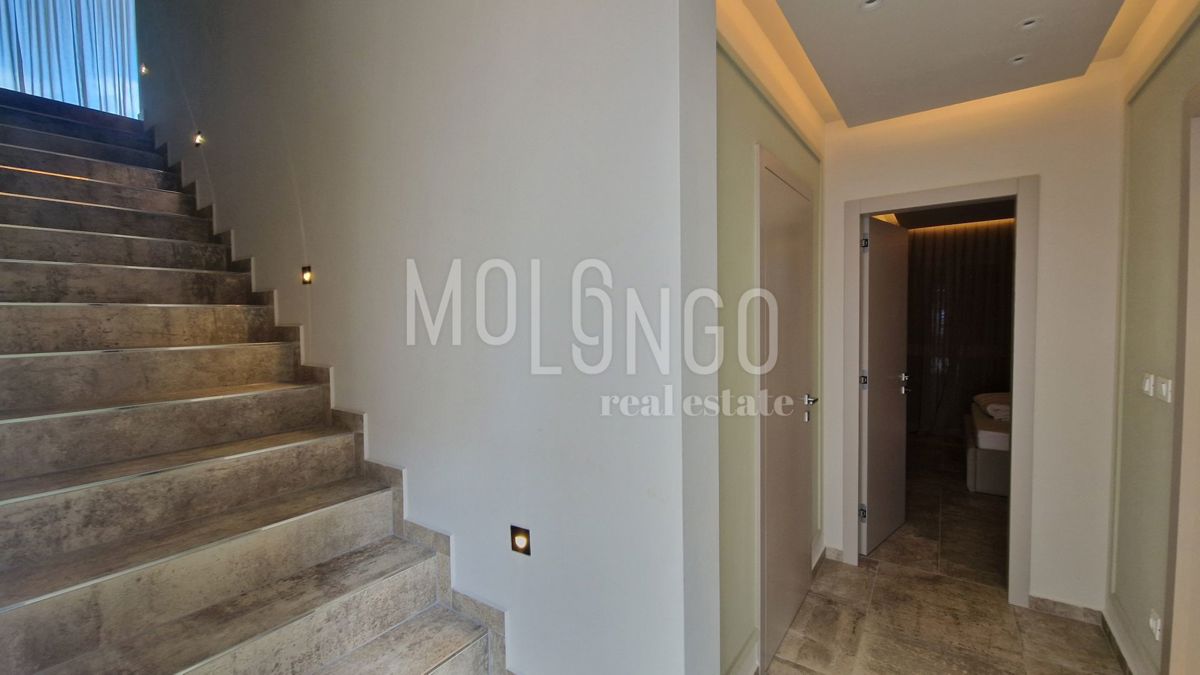 Stanovanje/apartma Njivice, Omišalj, 112m2