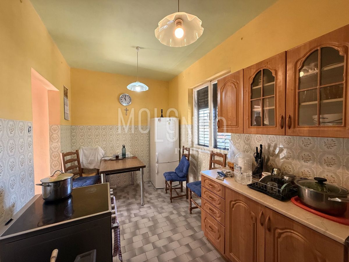 Hiša Drenova, Rijeka, 200m2