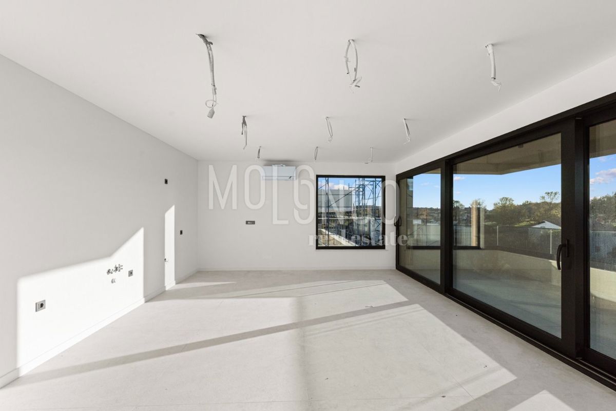 ISTRA, POREČ - Luksuzni penthouse u novoj zgradi s krovnom terasom.