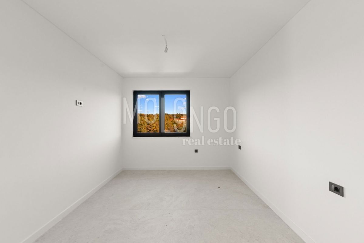 ISTRA, POREČ - Luksuzni penthouse u novoj zgradi s krovnom terasom.