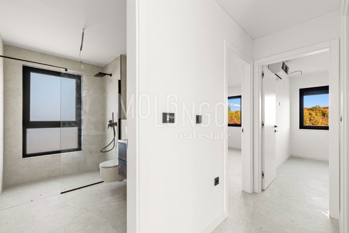 ISTRA, POREČ - Luksuzni penthouse u novoj zgradi s krovnom terasom.