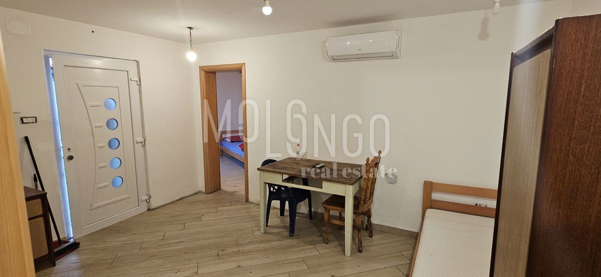 ISTRA, LUPOGLAV - dve hiši naprodaj!