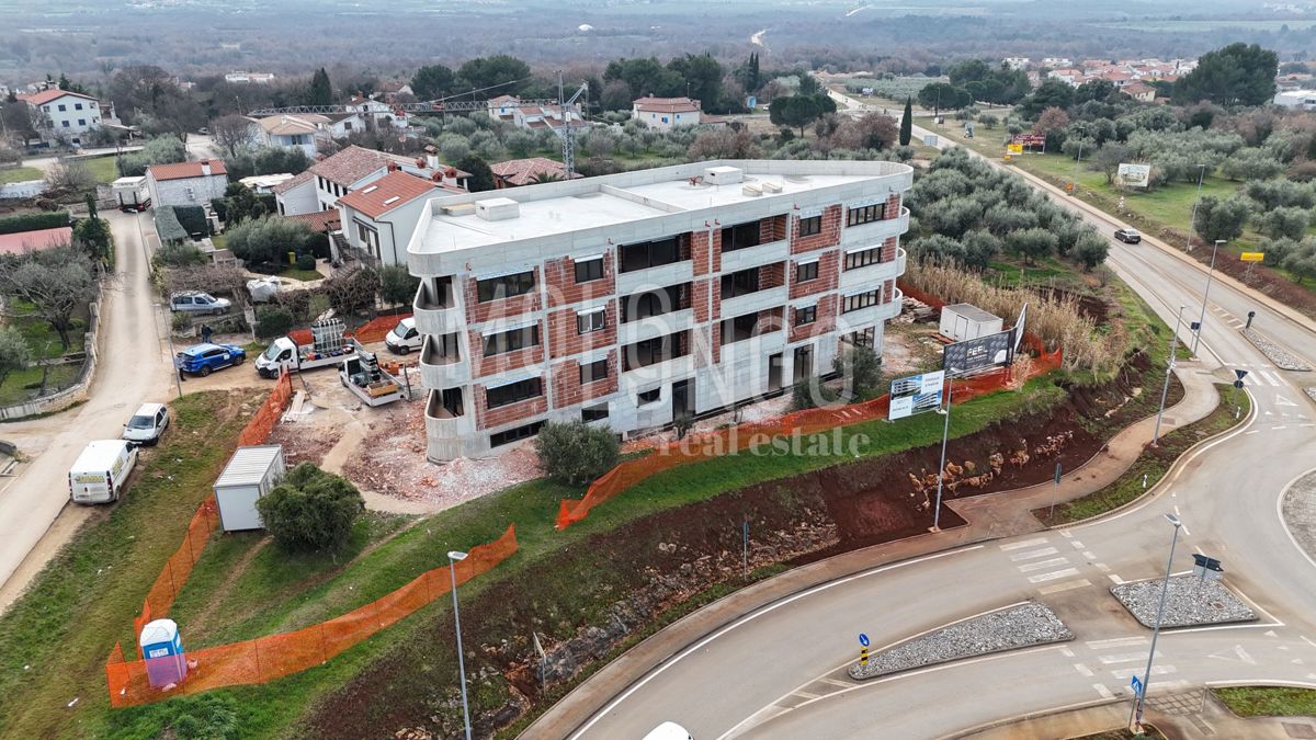ISTRA, TAR - Poslovni prostor u prizemlju – novogradnja, 147,38 m²