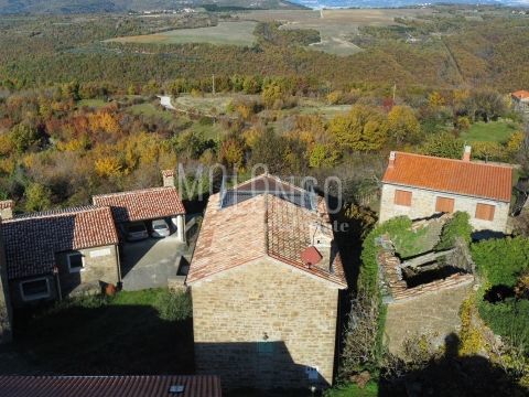 Hiša Momjan, Buje, 140m2