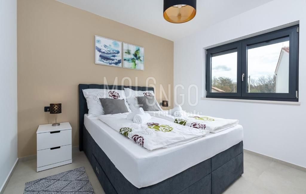 ISTRA, POREČ – Luksuzna Moderna Vila z Bazenom