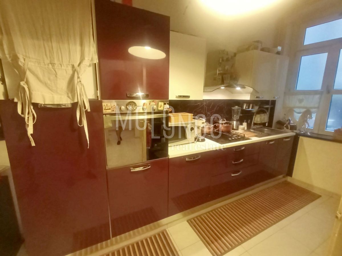 Stanovanje/apartma Centar, Rijeka, 90m2