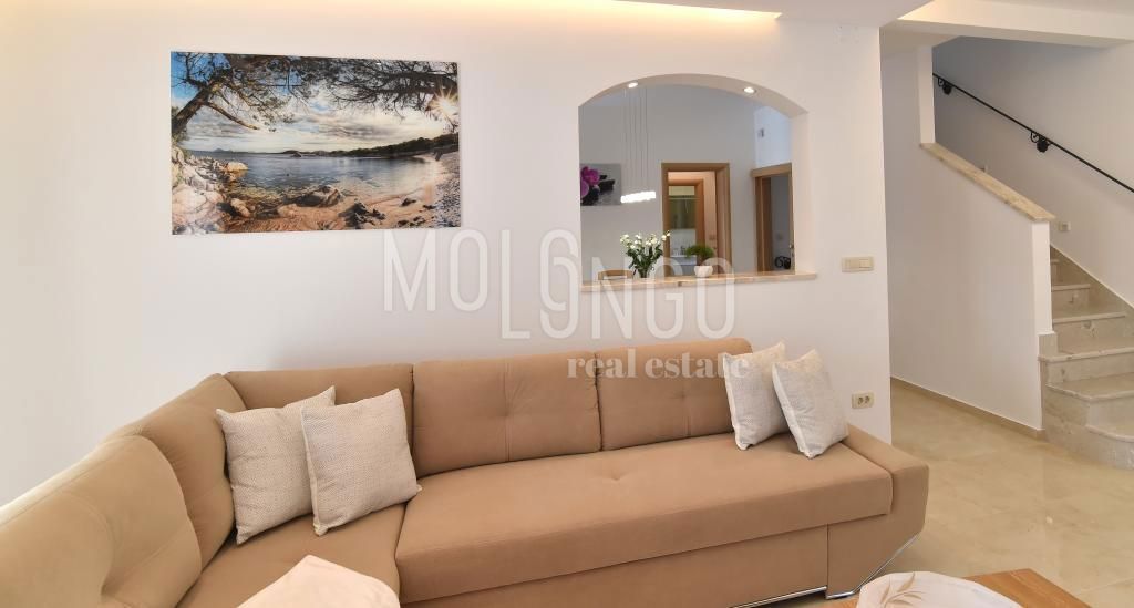 Hiša Linardići, Krk, 350m2