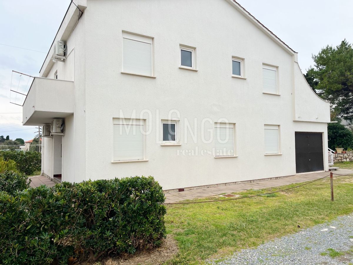 Hiša Barbat na Rabu, Rab, 250m2