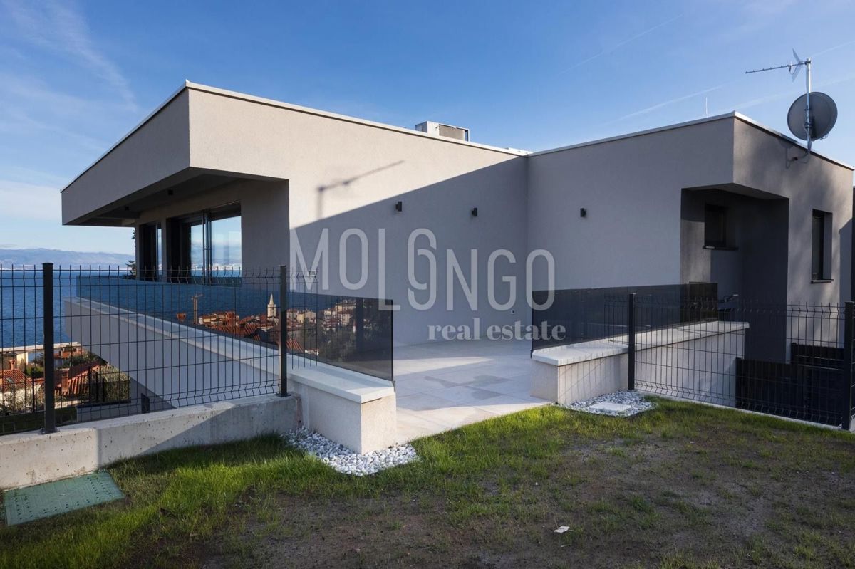 Stanovanje/apartma Lovran, 570m2