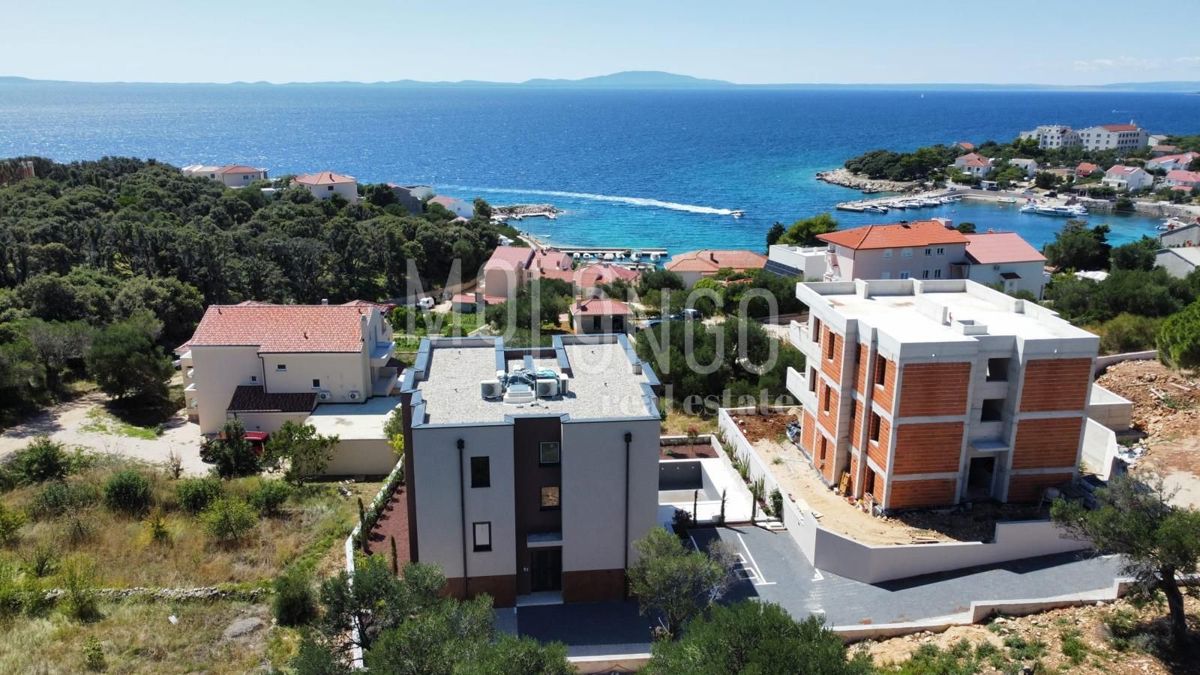 NOVALJA, JAKIŠNICA -  Apartman s predivnim pogledom na more