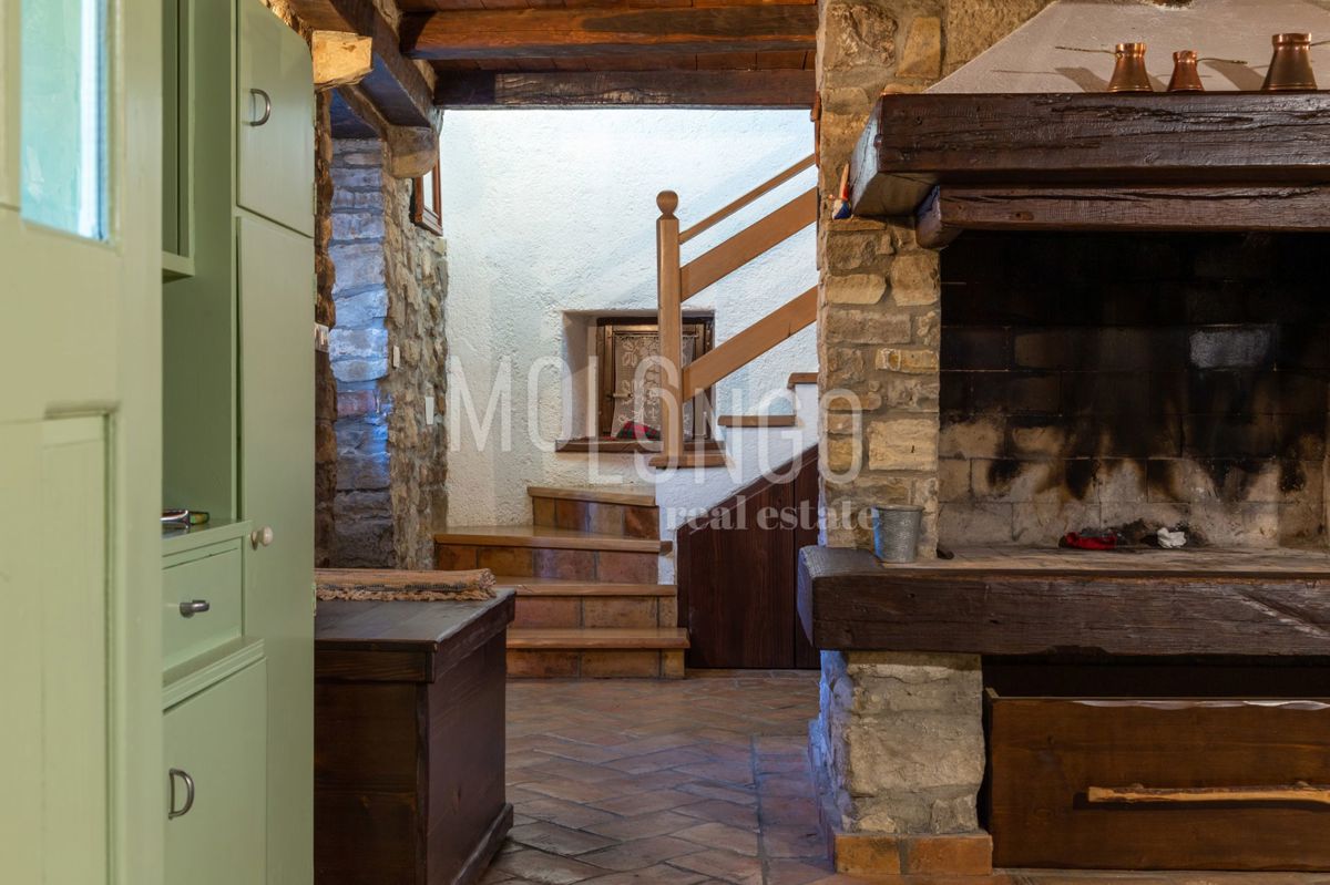 Hiša Gračišće, 400m2