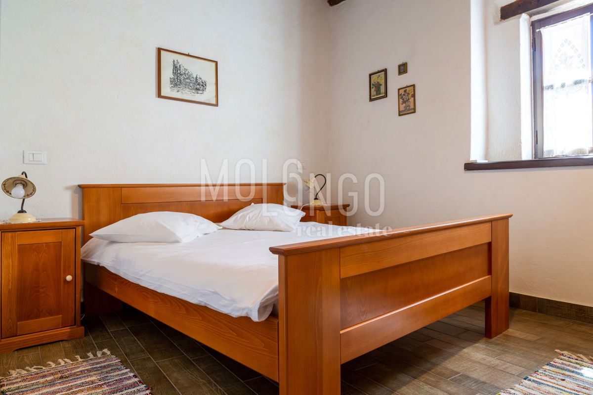 Hiša Gračišće, 400m2