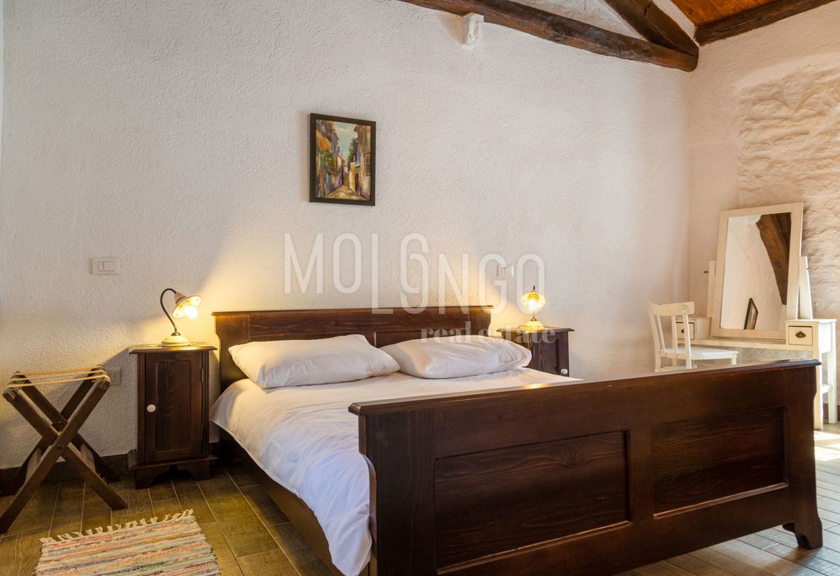 Hiša Gračišće, 400m2