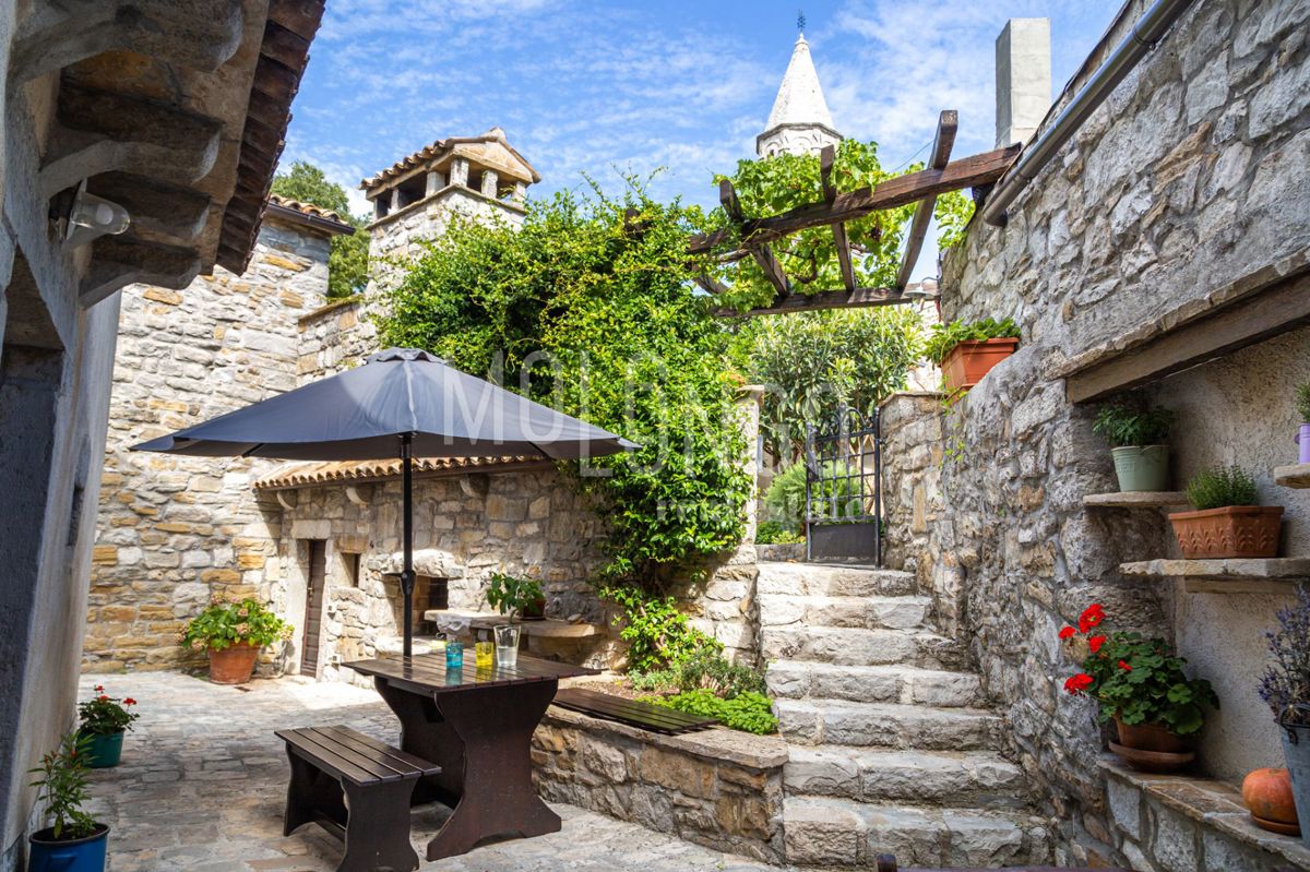 Hiša Gračišće, 400m2