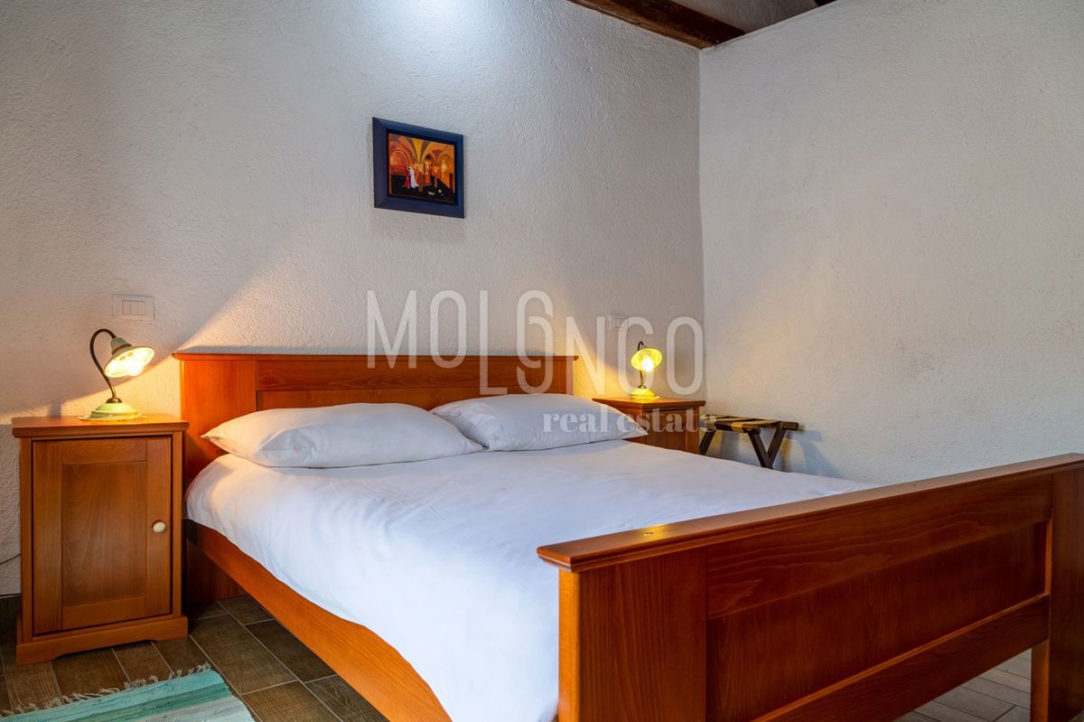 Hiša Gračišće, 400m2