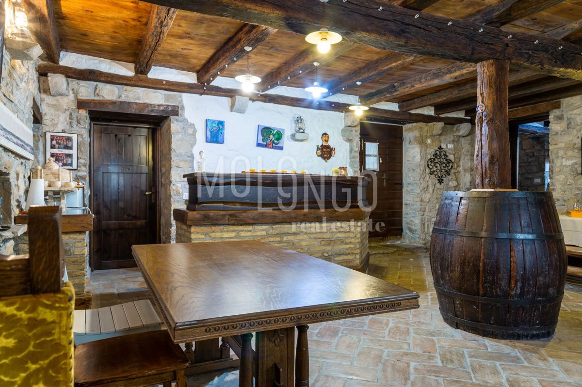 Hiša Gračišće, 400m2