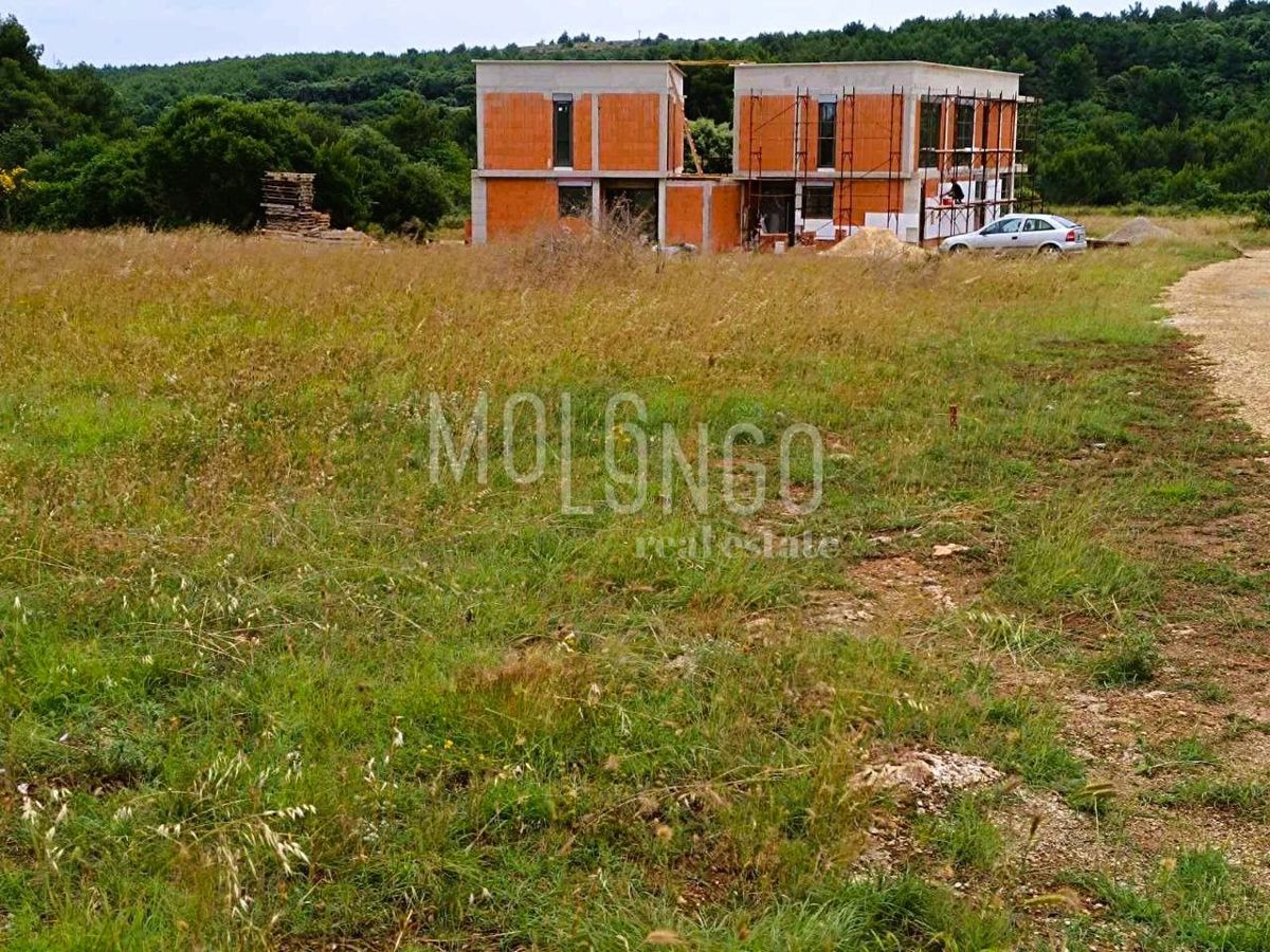 Zemljišče Banjole, Medulin, 1.500m2