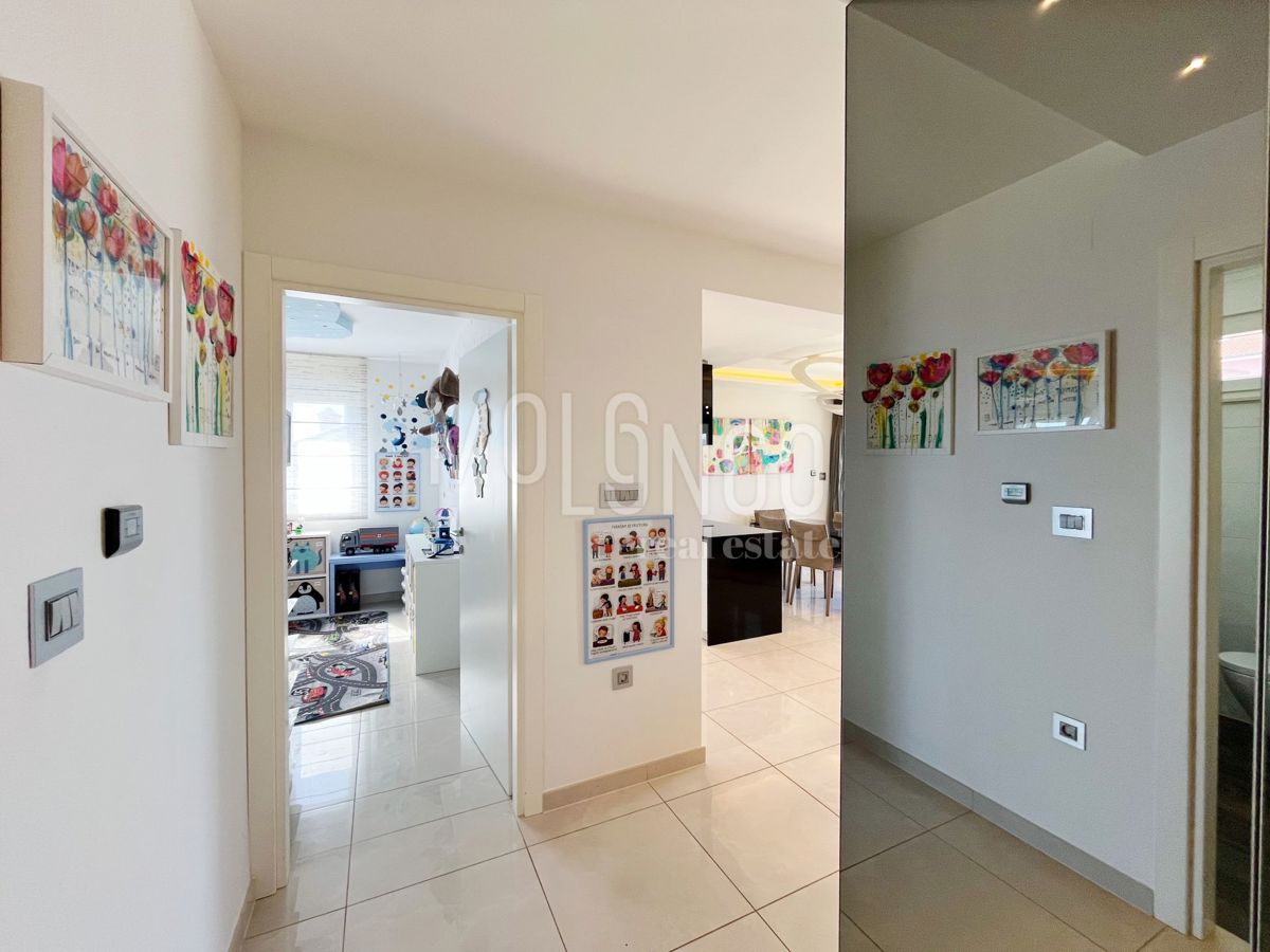 Stanovanje/apartma Drenova, Rijeka, 77m2