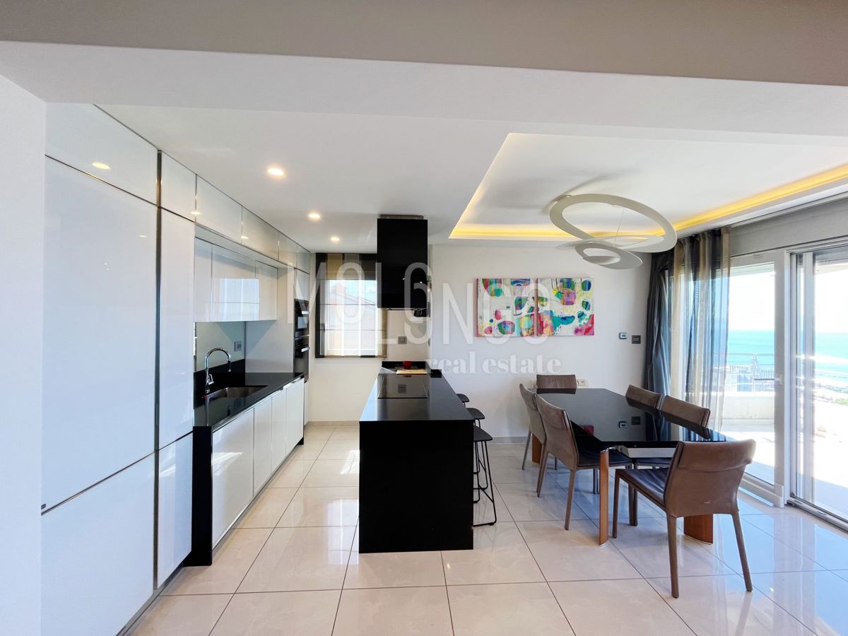Stanovanje/apartma Drenova, Rijeka, 77m2