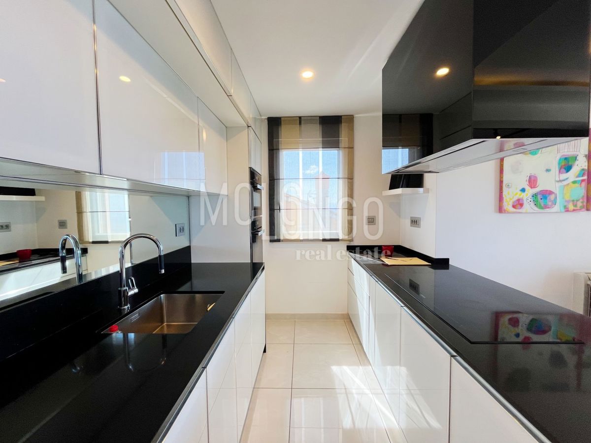 Stanovanje/apartma Drenova, Rijeka, 77m2