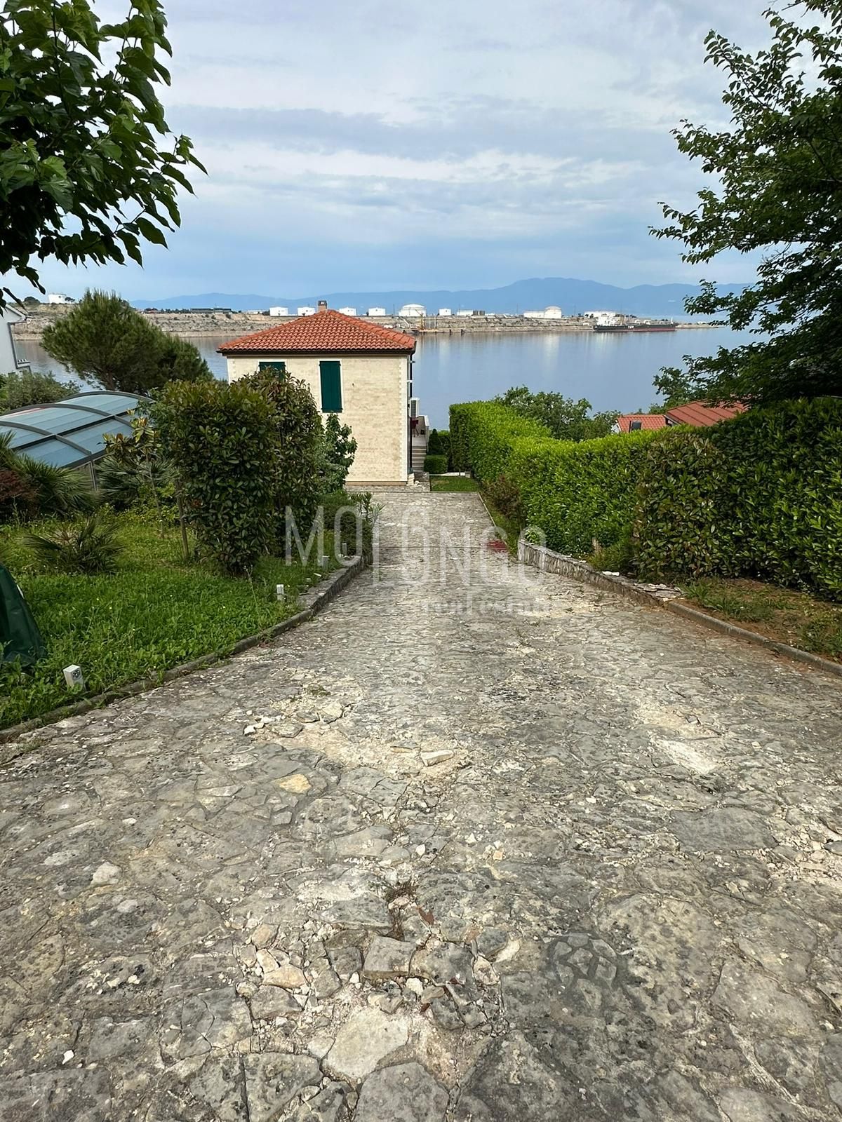 Hiša Omišalj, 160m2