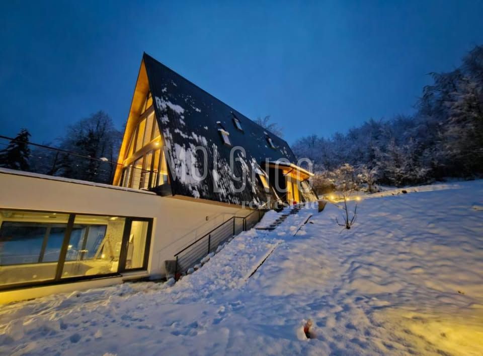 Hiša Marija Trošt, Delnice, 280m2