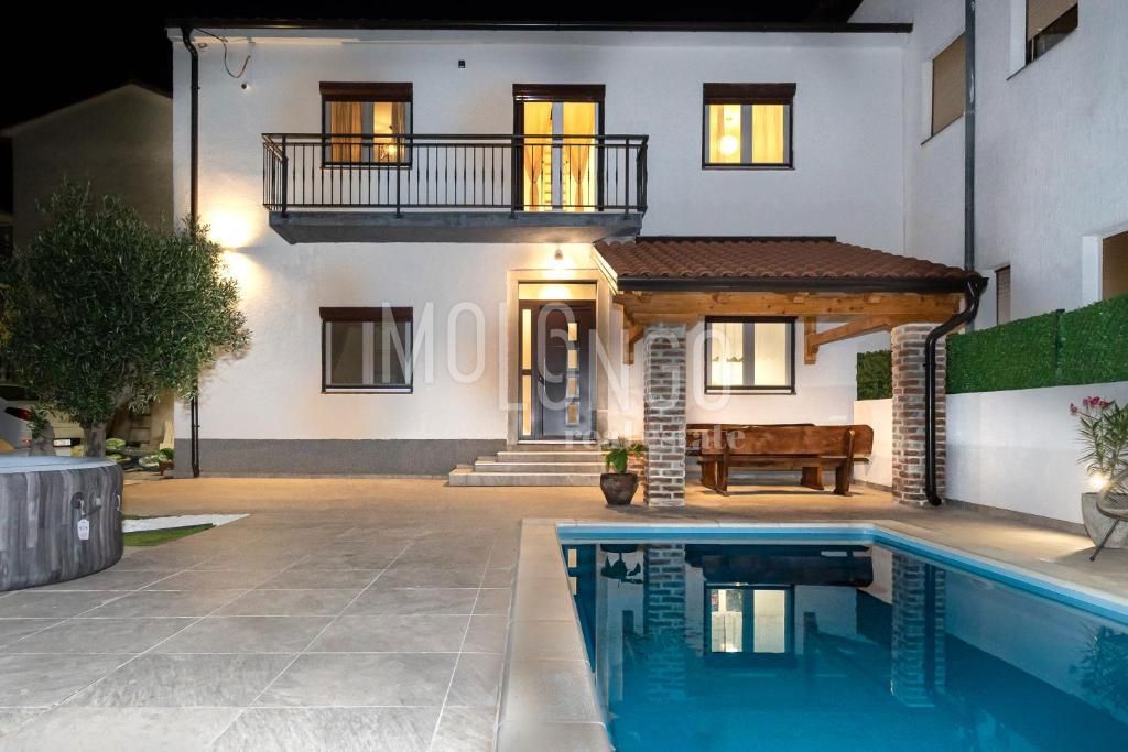 Hiša Novi Vinodolski, 110m2