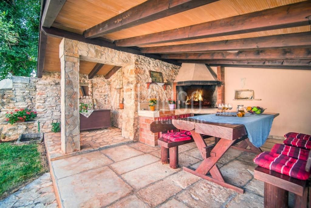 Hiša Pinezići, Marčana, 182m2