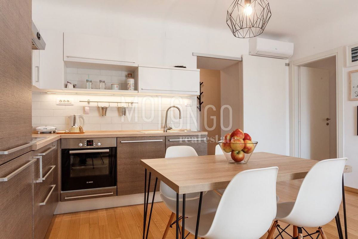 Stanovanje/apartma Centar, Rijeka, 77m2